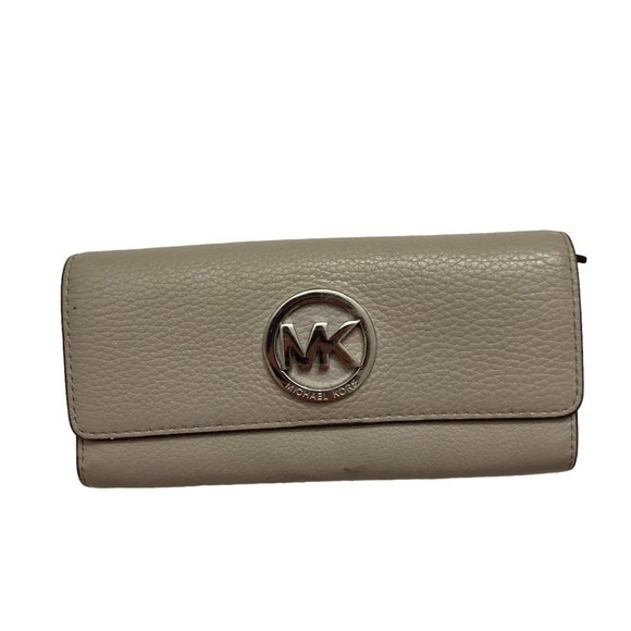 Michael Kors gray leather wallet - Picture 1 of 13